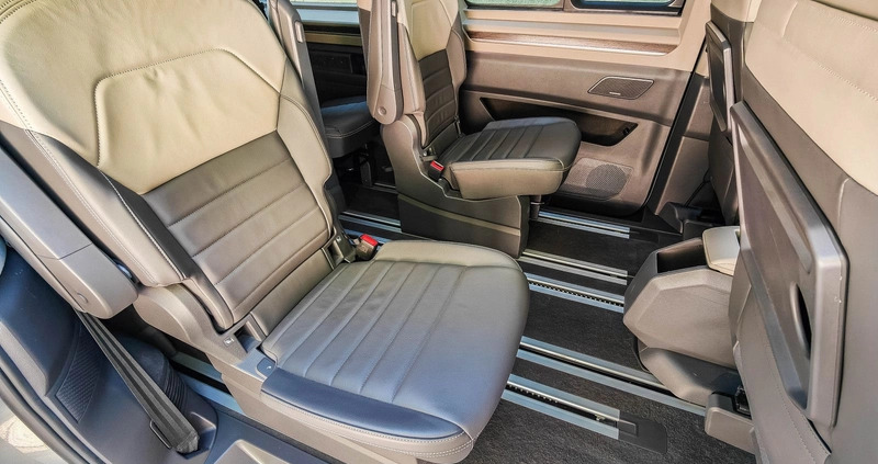 Volkswagen Multivan cena 259900 przebieg: 86230, rok produkcji 2022 z Częstochowa małe 379
